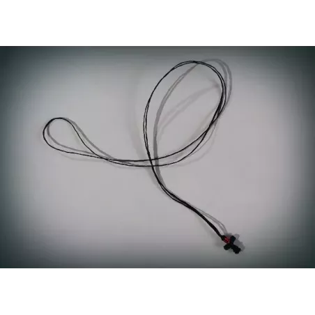 Modlitební lanko z křížkem na krk