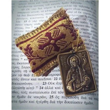 Ochranný přívěsek s kovovou ikonkou sv. Jana křtitele