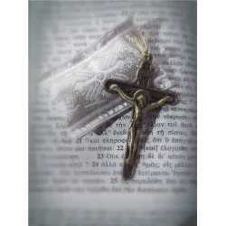 Ochranný přívěsek s křížkem