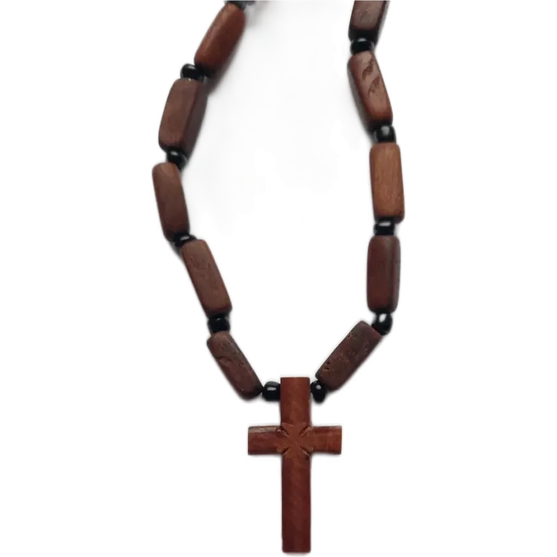 Východní dřevěný kříž s korálky na krk G