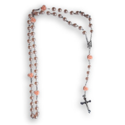 Růženec s perleťovými korálky a růžovými růžemi – 55 cm