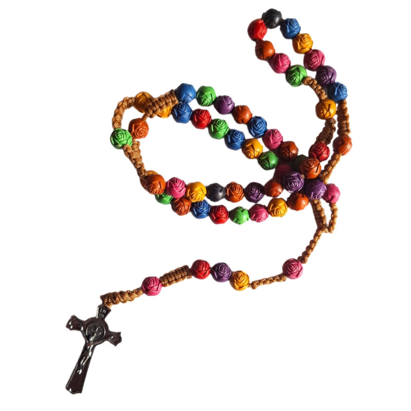Duha modlitby – růžencový věnec s plastovými růžemi a křížem sv. Benedikta (50 cm)