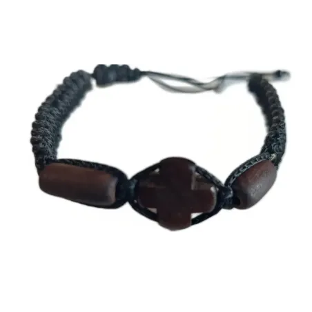 Dřevěný Modlitební Náramek s Vyřezávaným Křížem