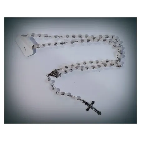 Bílý korálkový růženec s křížkem