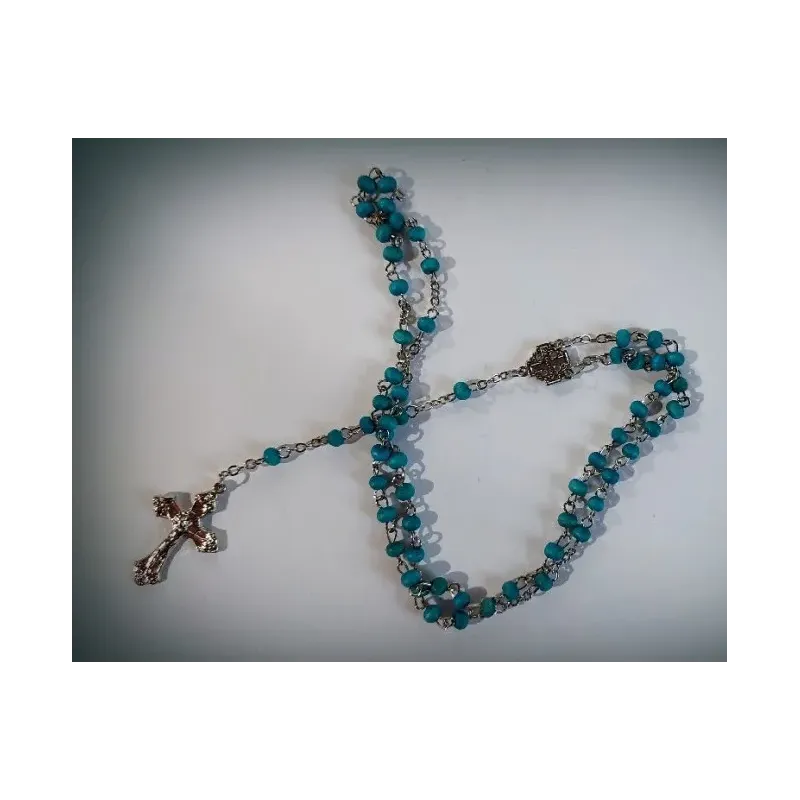 Tyrkysový růženec s detailním křížkem